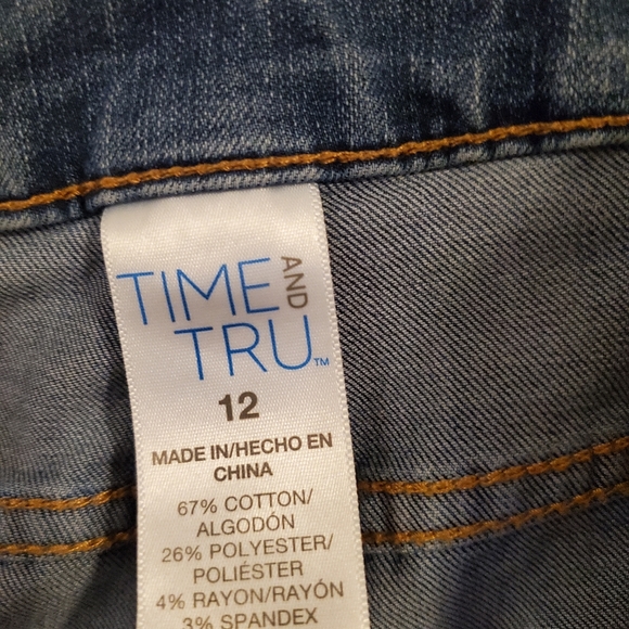 Jean shorts - Picture 3 of 8